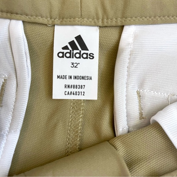 ADIDAS Adi Golf Shorts Men's SIZE 32 Hemp Three Stripes Logo HG8844 NWT - Picture 4 of 9